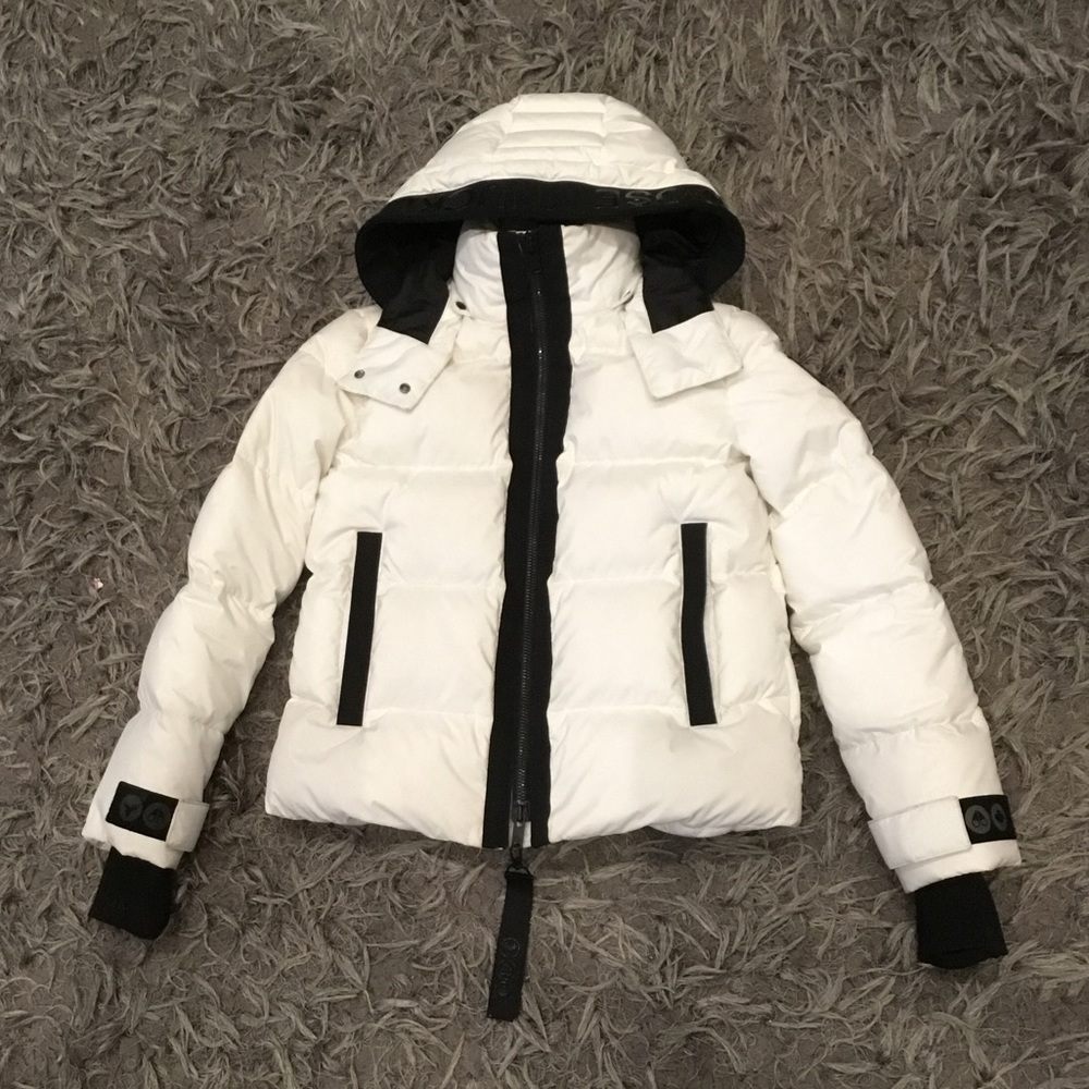 Moose knuckles power puff women jacket
